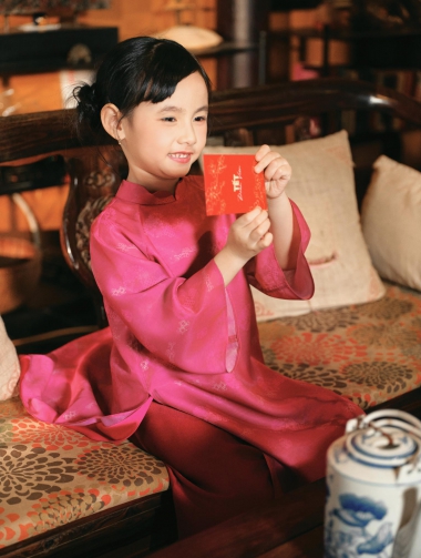 D.CHIC | NEW tiME - NEW ME