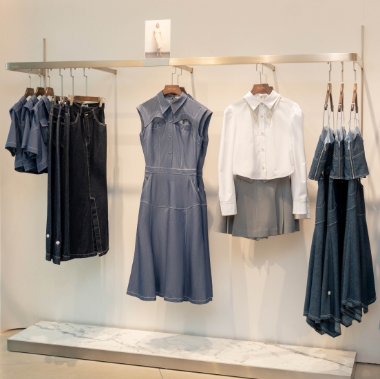 D.CHIC | NEW tiME - NEW ME