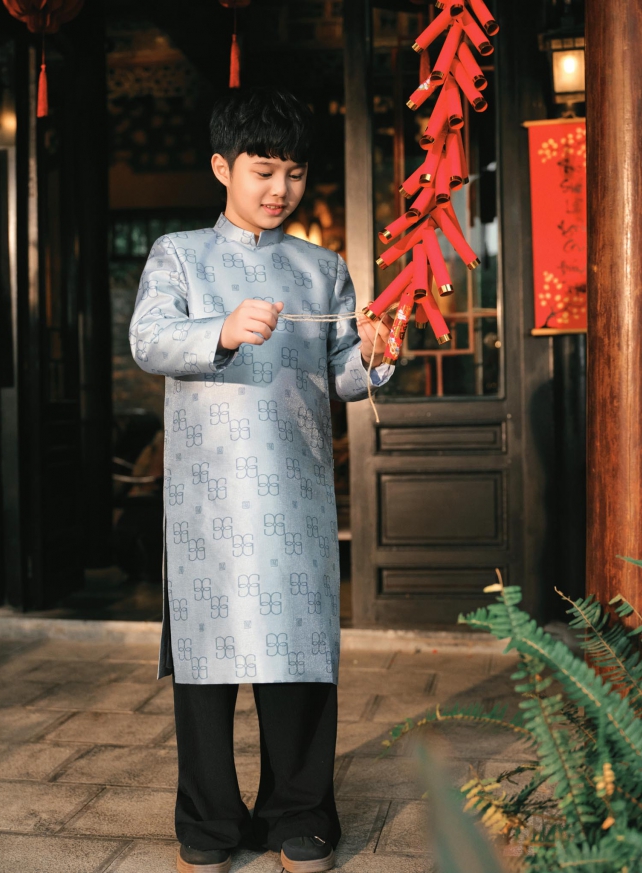 D.CHIC | NEW tiME - NEW ME