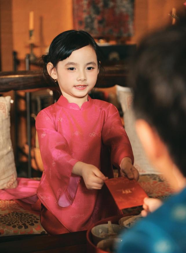 D.CHIC | NEW tiME - NEW ME