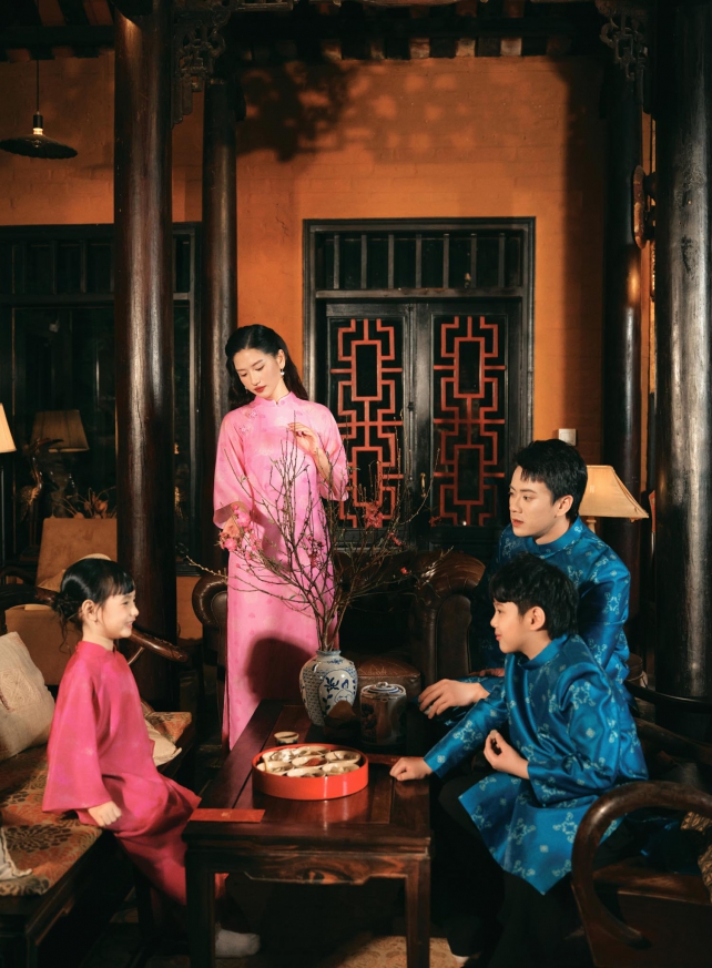 D.CHIC | NEW tiME - NEW ME