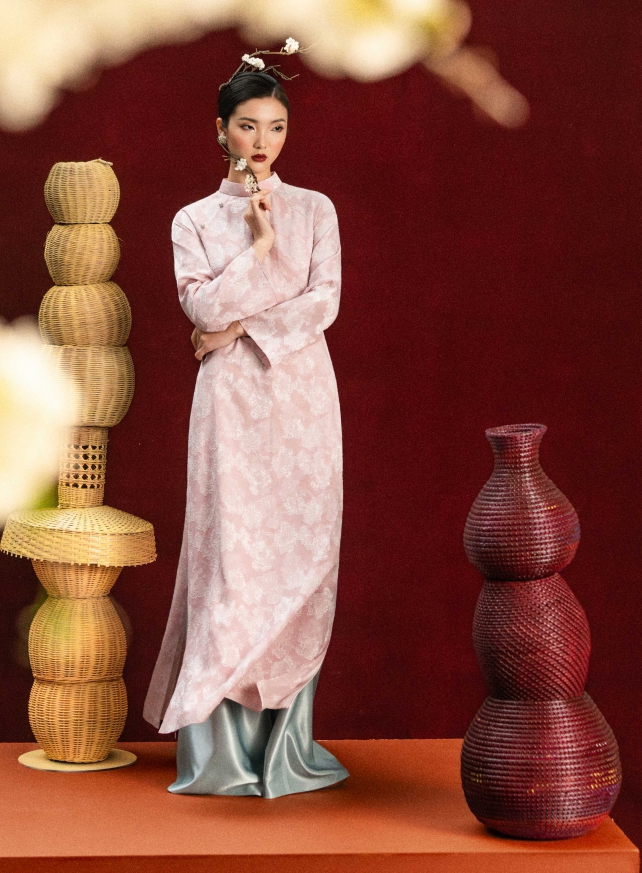 D.CHIC | NEW tiME - NEW ME