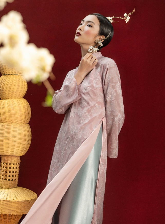 D.CHIC | NEW tiME - NEW ME