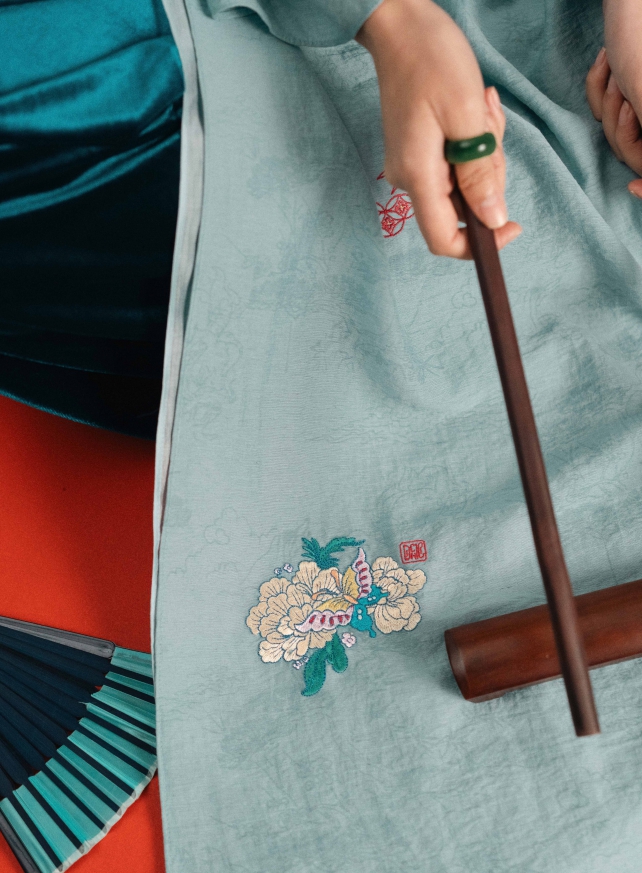 D.CHIC | NEW tiME - NEW ME