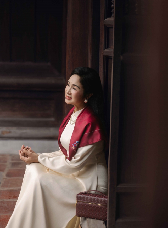 D.CHIC | NEW tiME - NEW ME