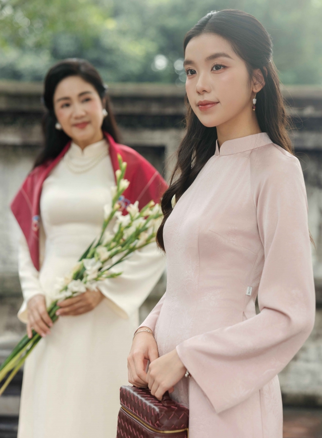 D.CHIC | NEW tiME - NEW ME